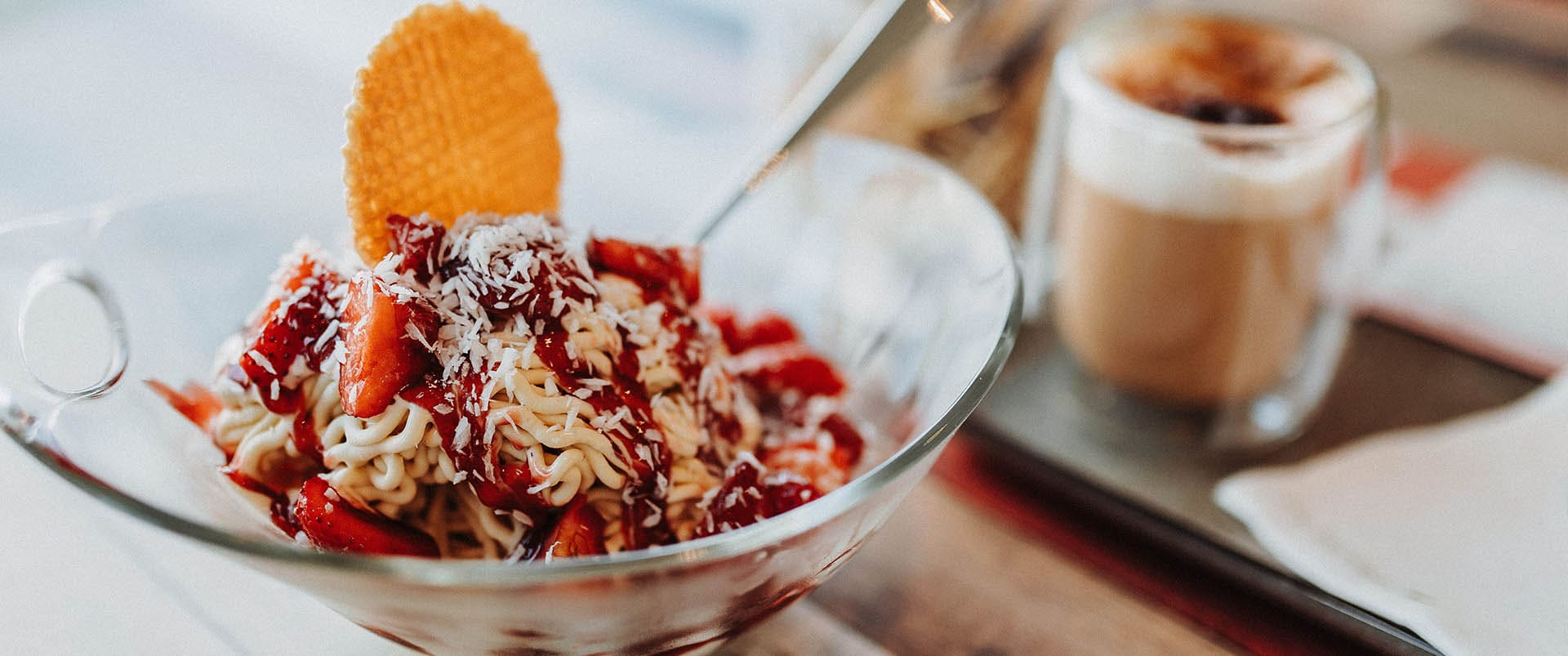 DEINE HIMMLISCHE GUTE EISDIELE IN RIEDSTADT